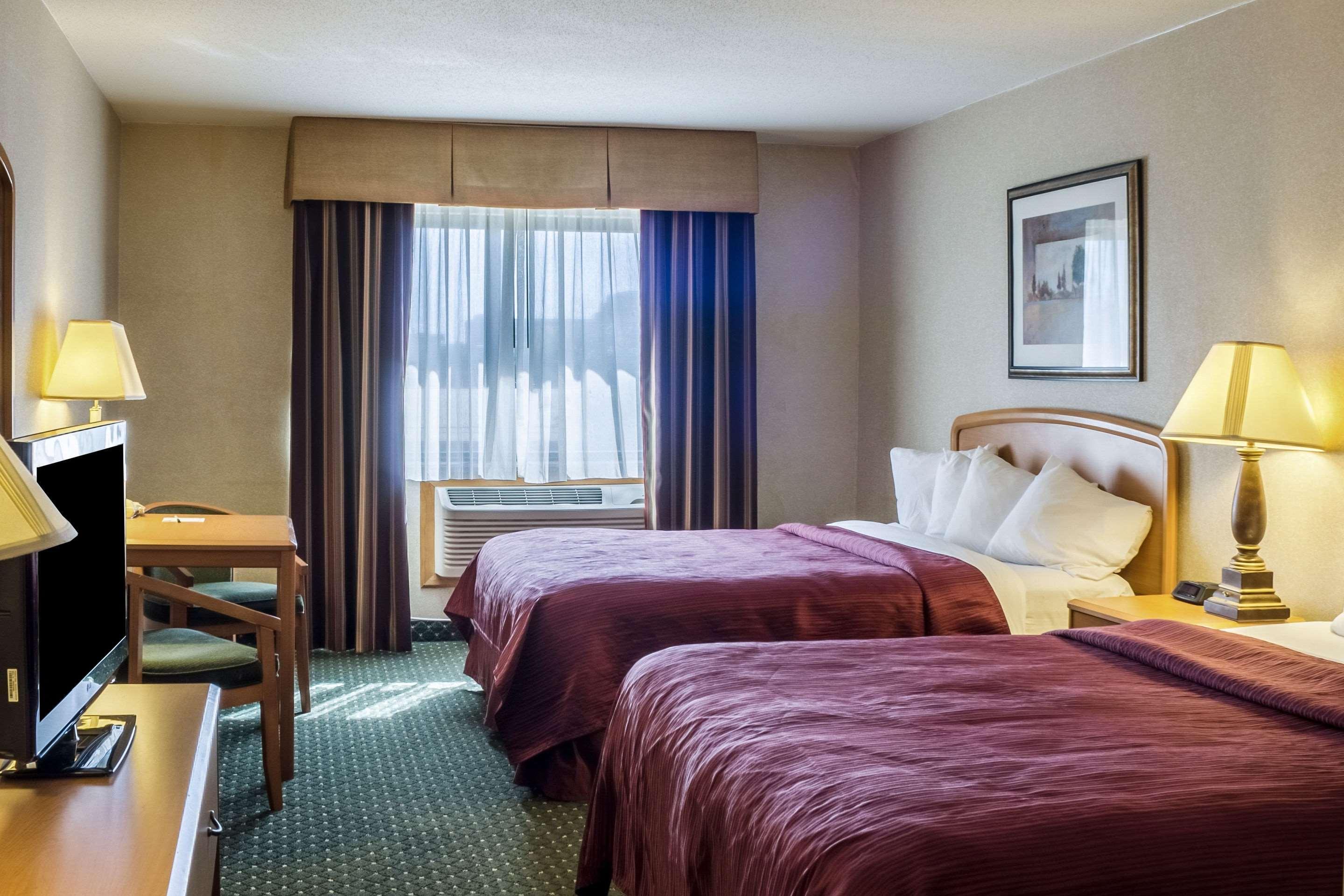 Quality Inn & Suites South Сиукс Фолс Екстериор снимка
